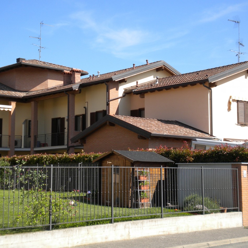 Complesso residenziale composto da Ville e Palazzine in Mirabello, a Pavia